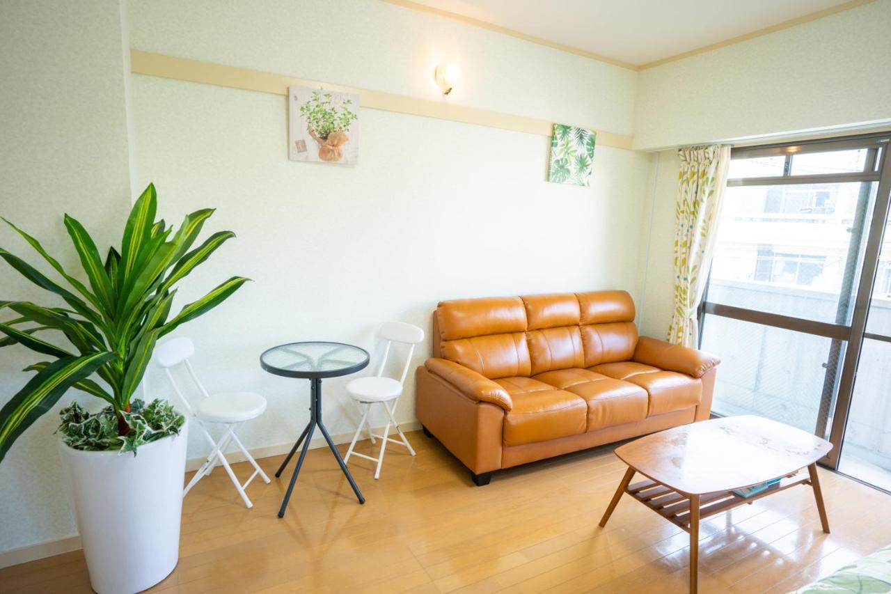 Ferienwohnung スマイルハイツ Naha Exterior foto