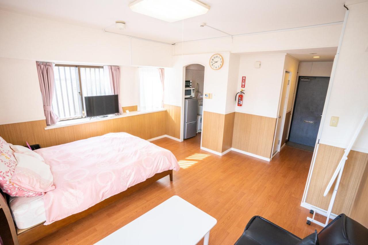 Ferienwohnung スマイルハイツ Naha Exterior foto
